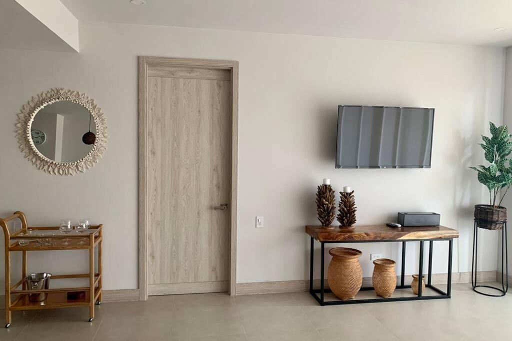 Cartagena Seaside Retreat: Beachfront Comfort Near Historic Center Exterior photo