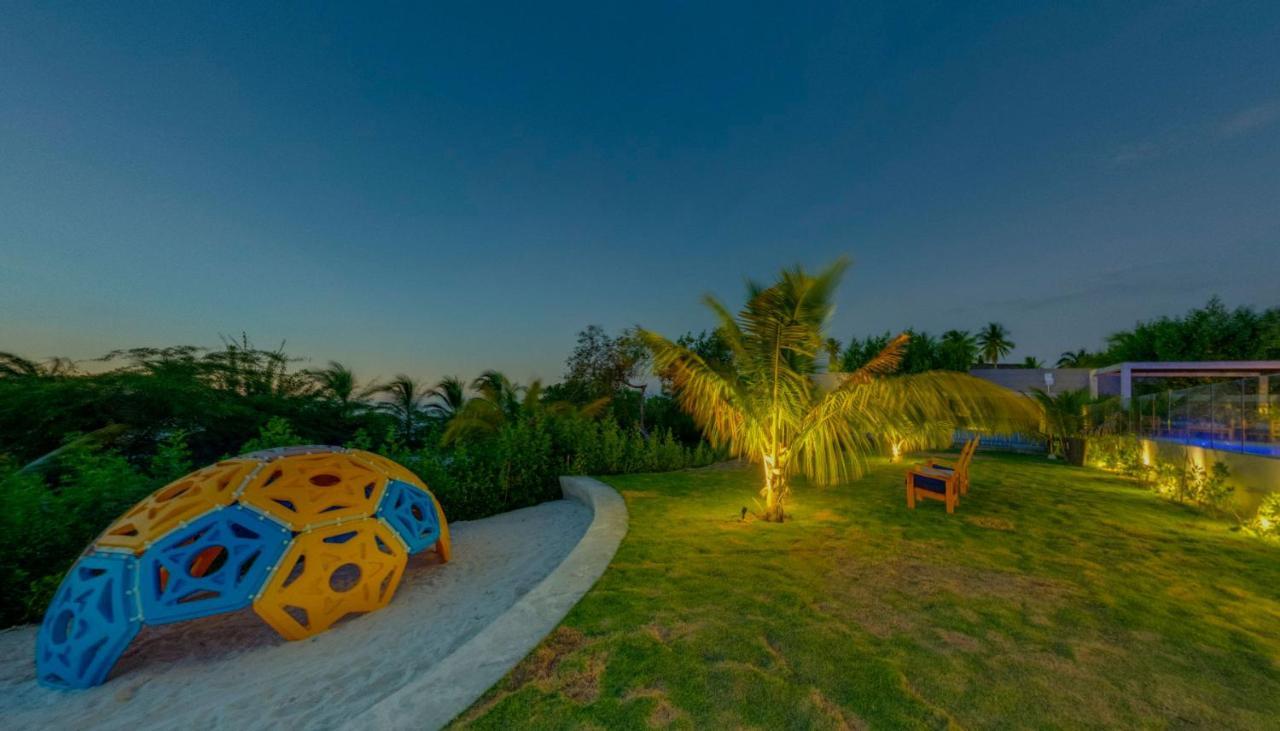 Cartagena Seaside Retreat: Beachfront Comfort Near Historic Center Exterior photo